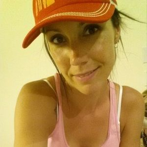 Meet your Posher, Sherry